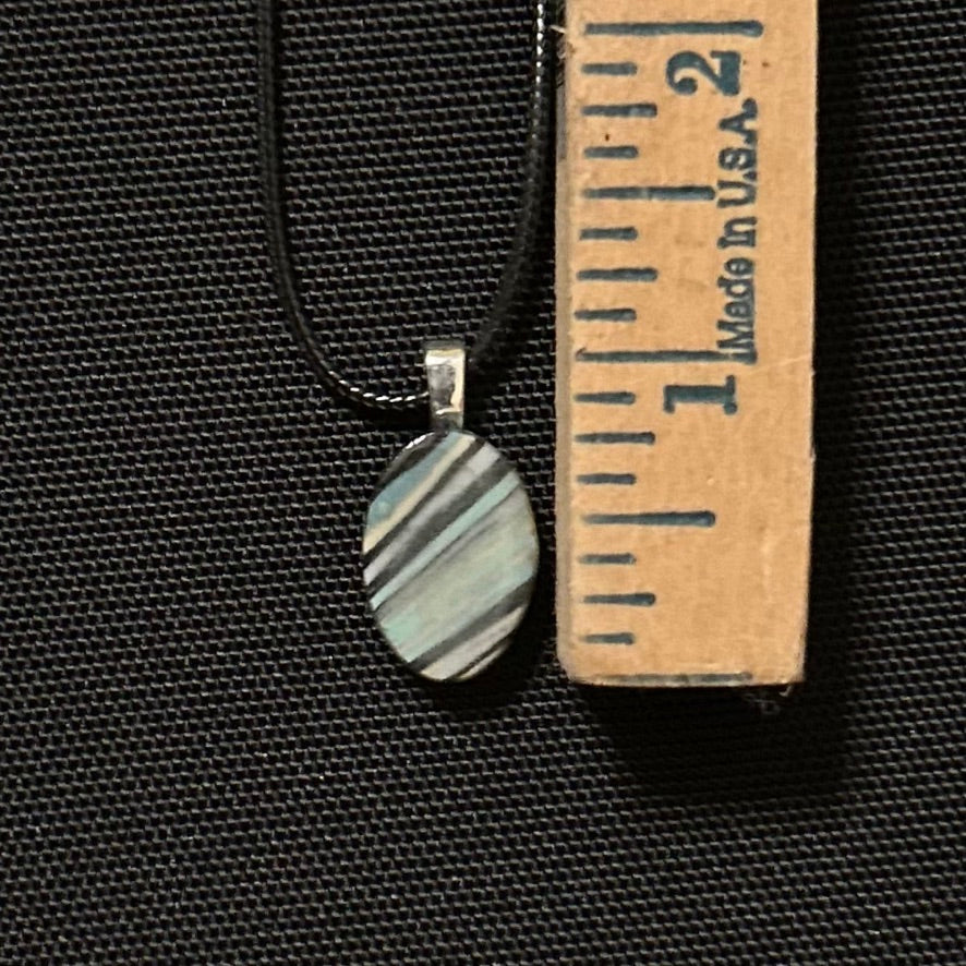 Porcelain Pendant “Strata”