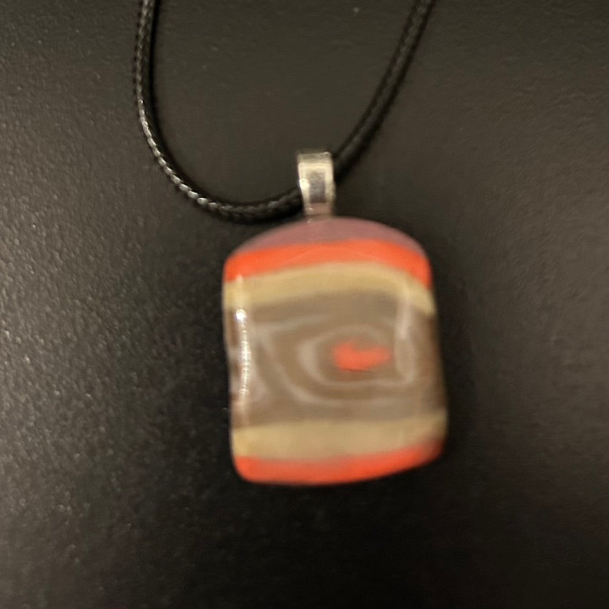 Porcelain Pendant “Strata”