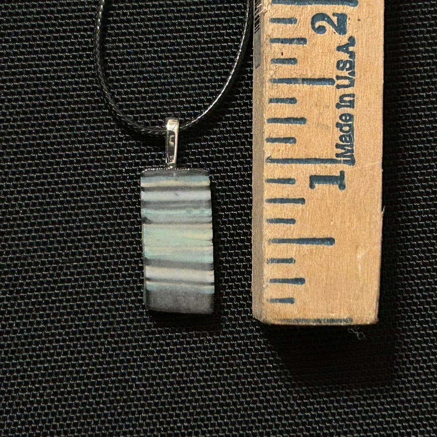 Porcelain Pendant “Strata”